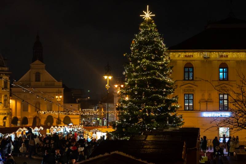 2023_12_szechenyi ter advent kezdes_08.jpg